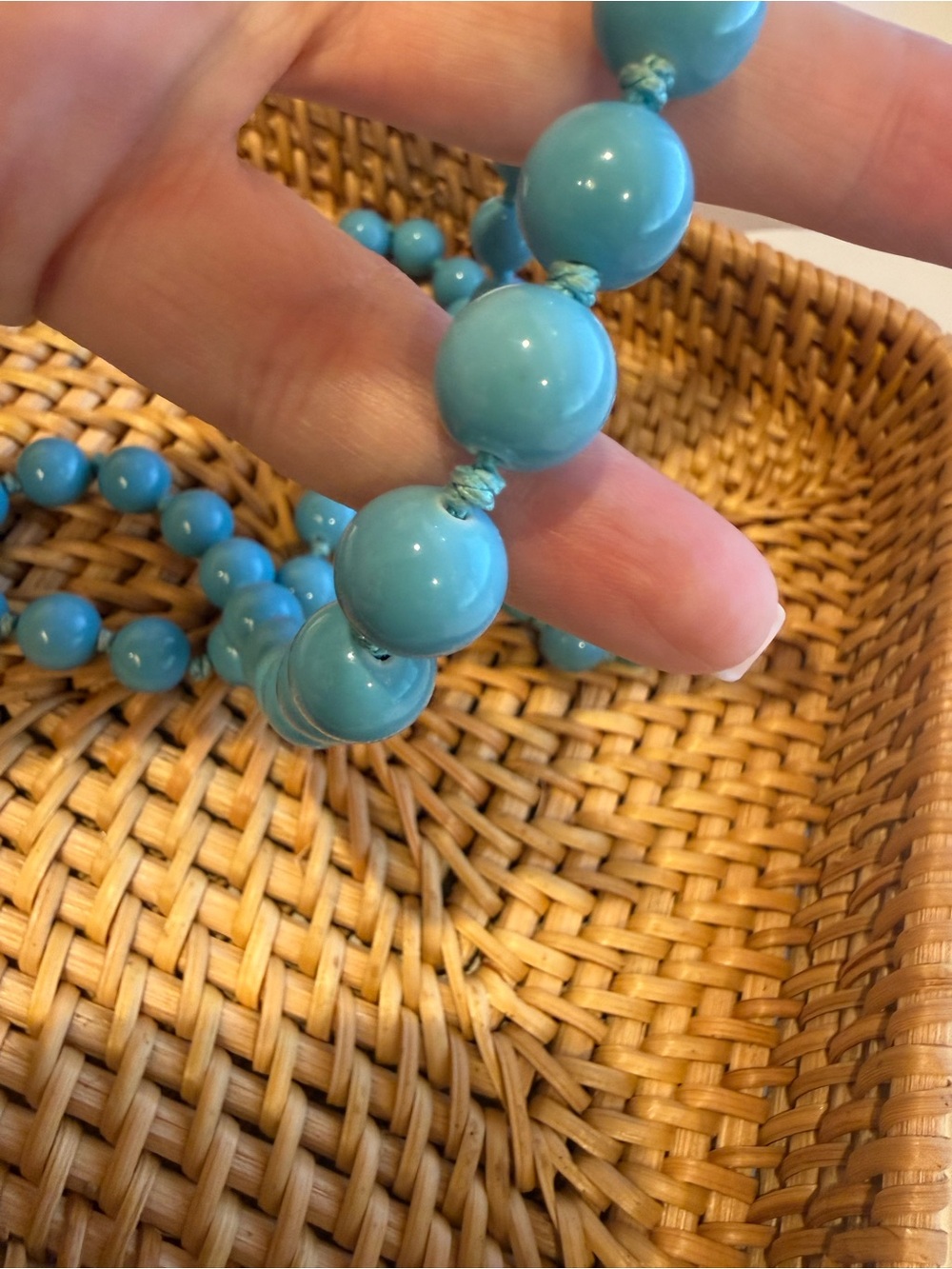 Vintage teal blue glass beads - Picture 5 of 11